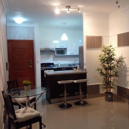 Cozy Apartment In Exclusive Area Bella Vista Santo Domingo Exterior foto
